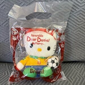 New Sanrio Hello Kitty Reversible Plush McDonald's FIFA 2002 Brazil McFlurry 6”